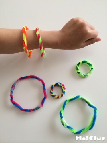 ねじねじブレスレット〜少ない材料で作る手作り飾り〜